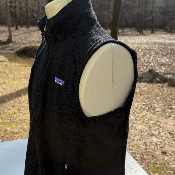 Patagonia Midnight Black Fleece Vest - Picture 5 of 6